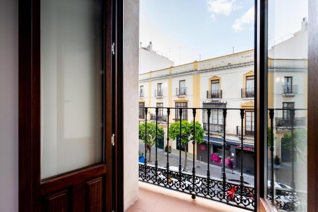 Suites San Pablo Севилья Экстерьер фото